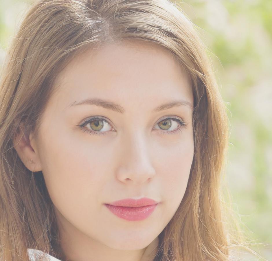 Carmen Ruiz, Consultora Financiera